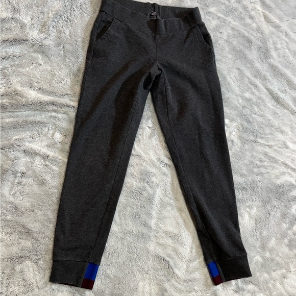 The North Face Gray Women's joggers tapered leg - Picture 1 of 6